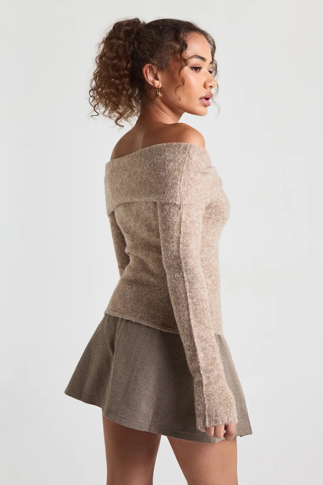 Pull Éléna